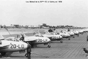 122 - AERODROMES ET BASES 1945-1962-1-ORAN LA SENIA BA 141 (90)
